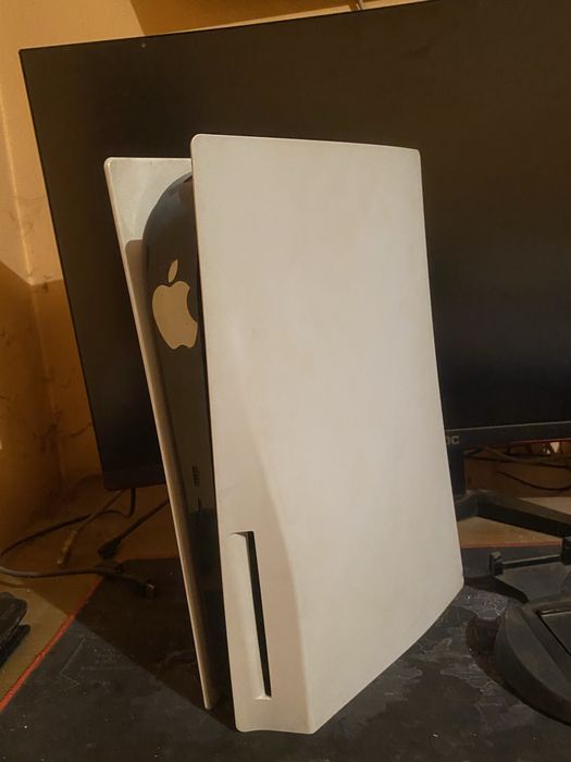 PlayStation 5 Disc + God of War Ragnarök