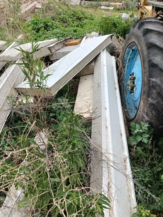 Стекловата от сендвич панелей