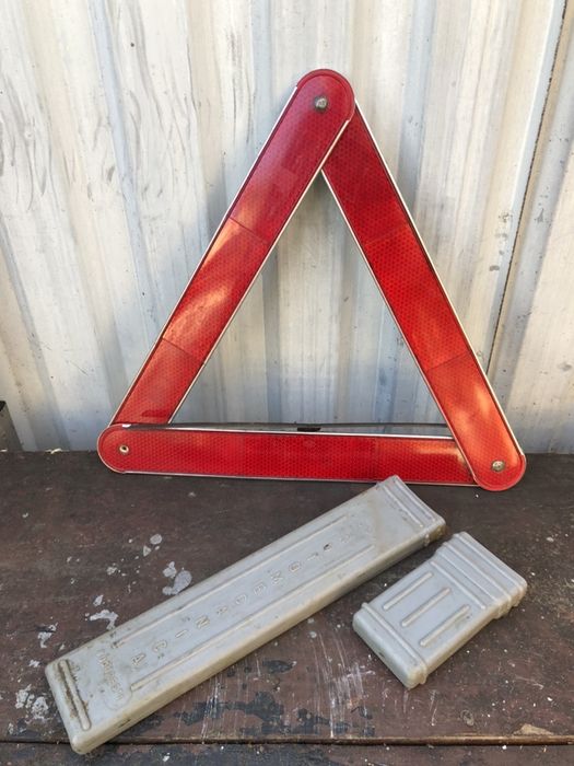 Triunghi reflectorizant Dacia IG Miliție Circulație, COOP automecanica