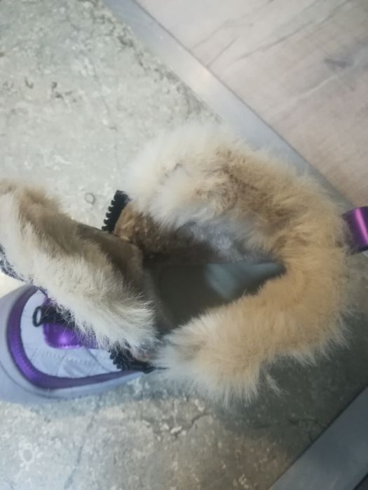 Vând pantofi sport Puma și o pereche ghete damă