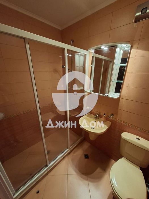 Тристаен апартамент с ГЛЕДКА МОРЕ в к-с Мираж, гр. Несебър