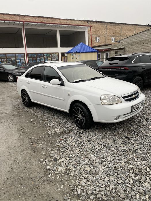 Moshina idiyal holada