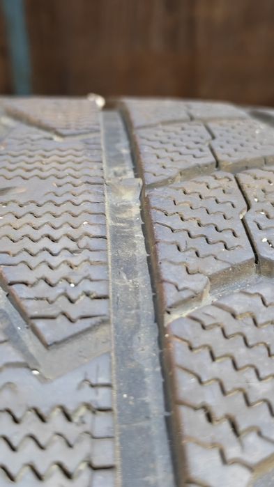 Зимние шины 285/50 R20