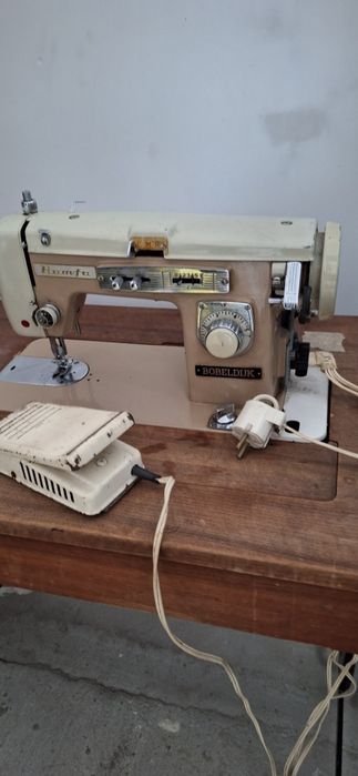 Masina de cusut electrica