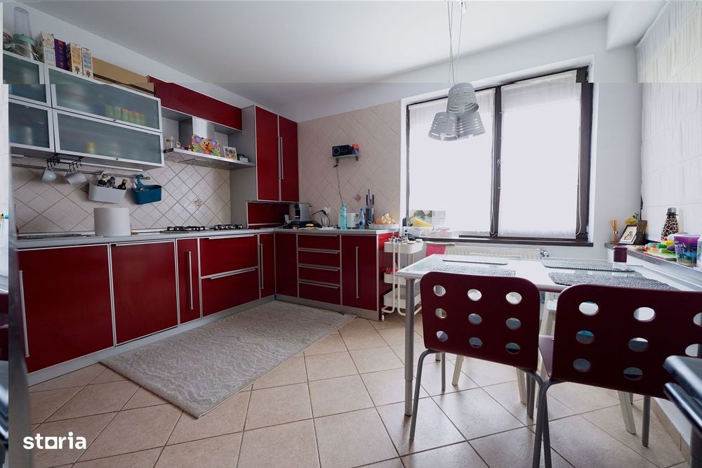 Vila 5 camere, Piscina, Cartier Domus, Pipera, acces rapid A3