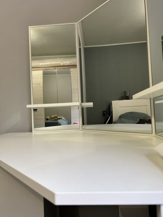 Тоалетка ъглова