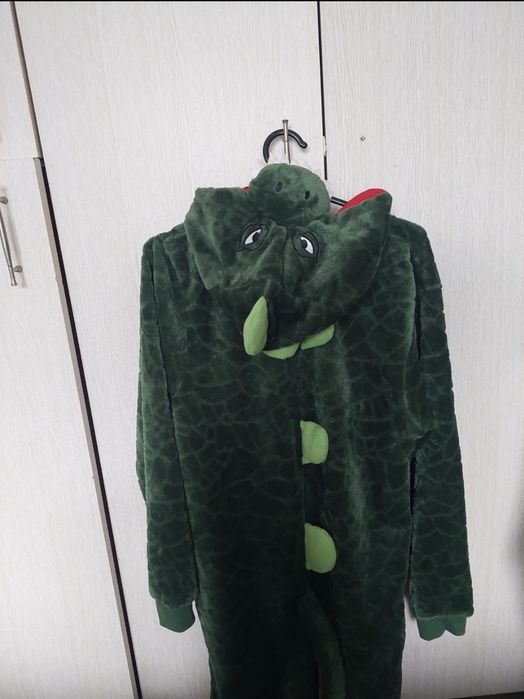 Salopetă dinozaur Primark, verde, onesie, XS, nouă