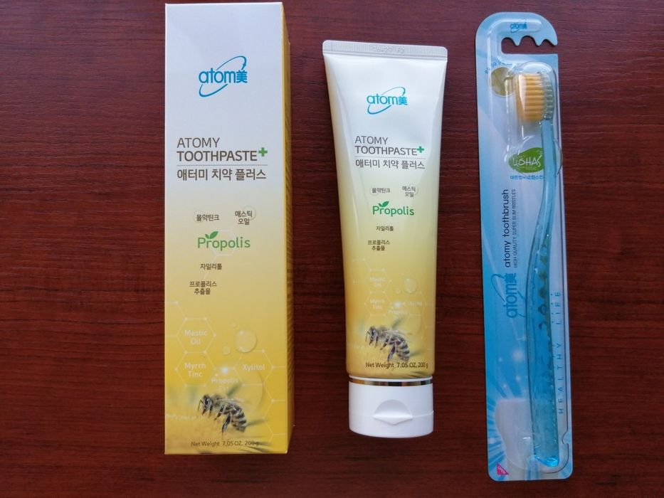 Атоми зубные пасты и щетки