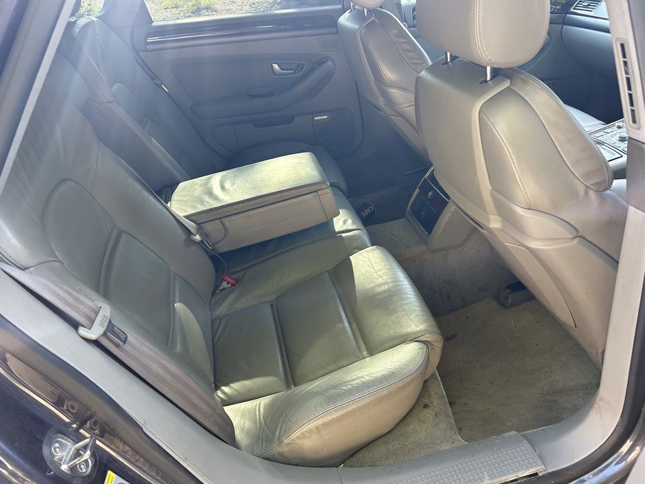 Ауди а8 д3 3,0тди 233кс на части/Audi a8 3,0tdi na chasti