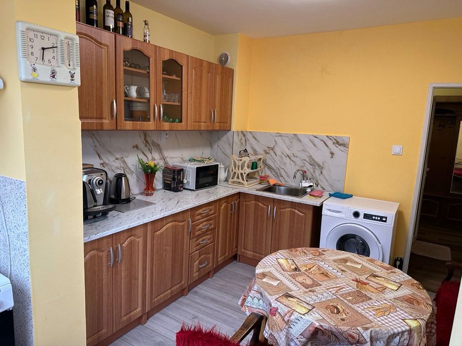 Дава се под наем Тристаен апартамент в София, Лозенец - 90 кв.м за 612 € - Снимка #2