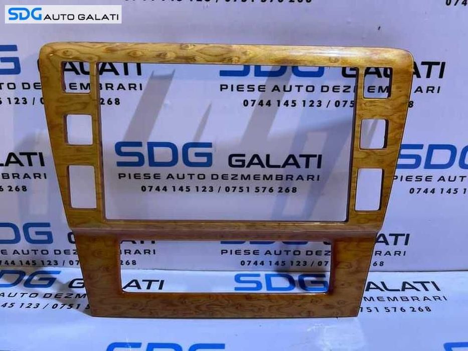 Rama Ornament Grila Mahon Climatronic CD Player Navigatie Skoda Superb 1 2002 - 2008 Cod 3U0858069H