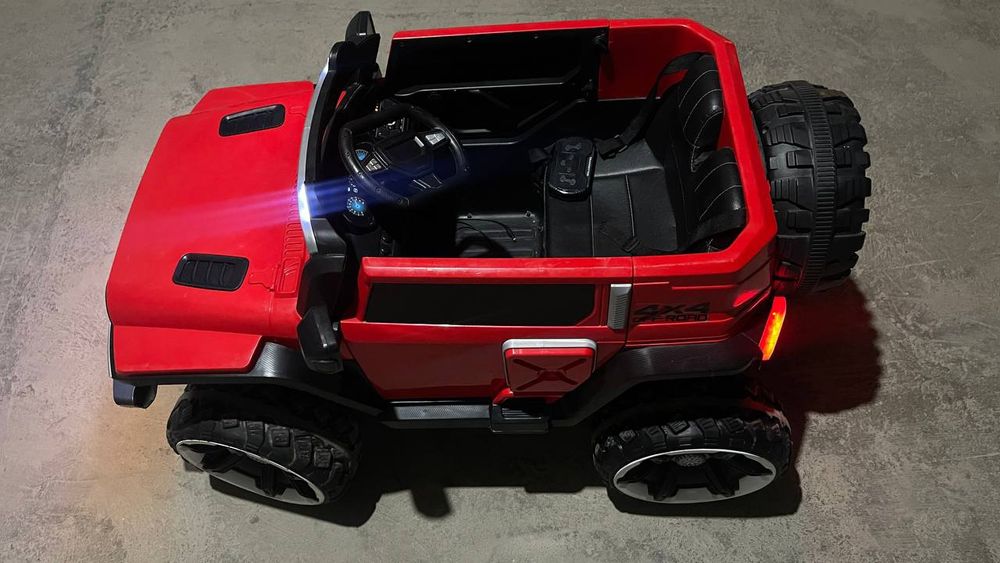 Детская электромобиль