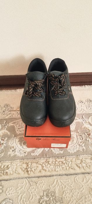 Продам спецобувь