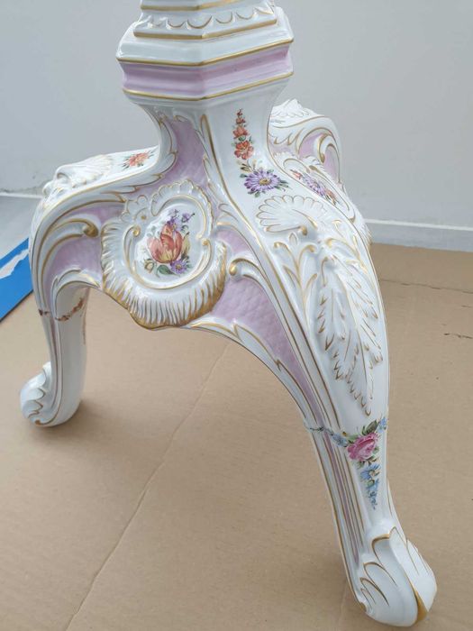 Голяма порцеланова маса/цветя-злато/италианска-немска ГДР