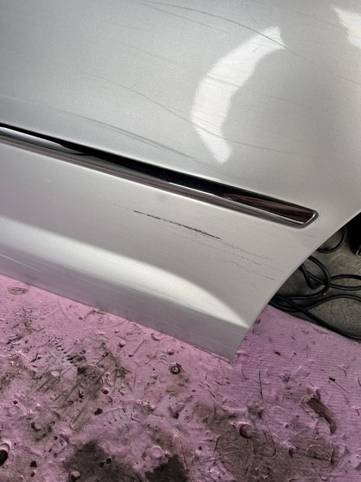 Portiera stanga spate pt vw passat cc gri cod culoare la7w