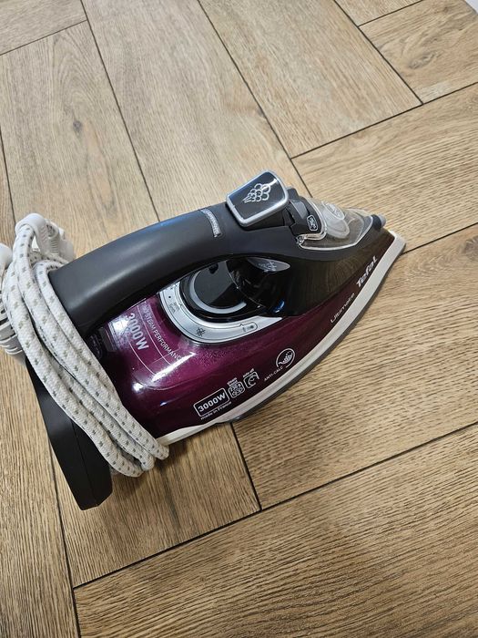 Fier de calcat Tefal Ultimate, 150 RON (-70%)