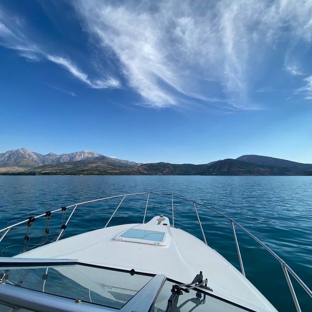 Продам яхту maxum 2400scr