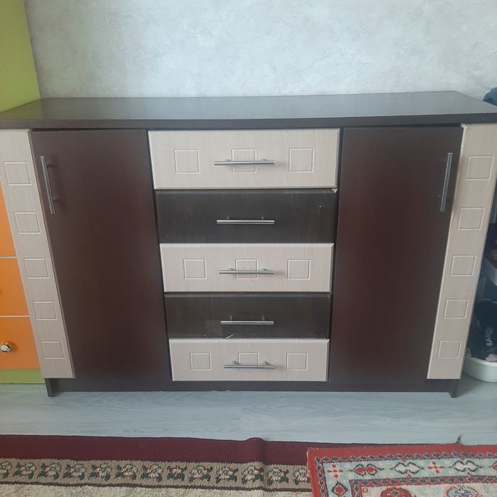 Продаётся спальный гарнитур состояние хорошее