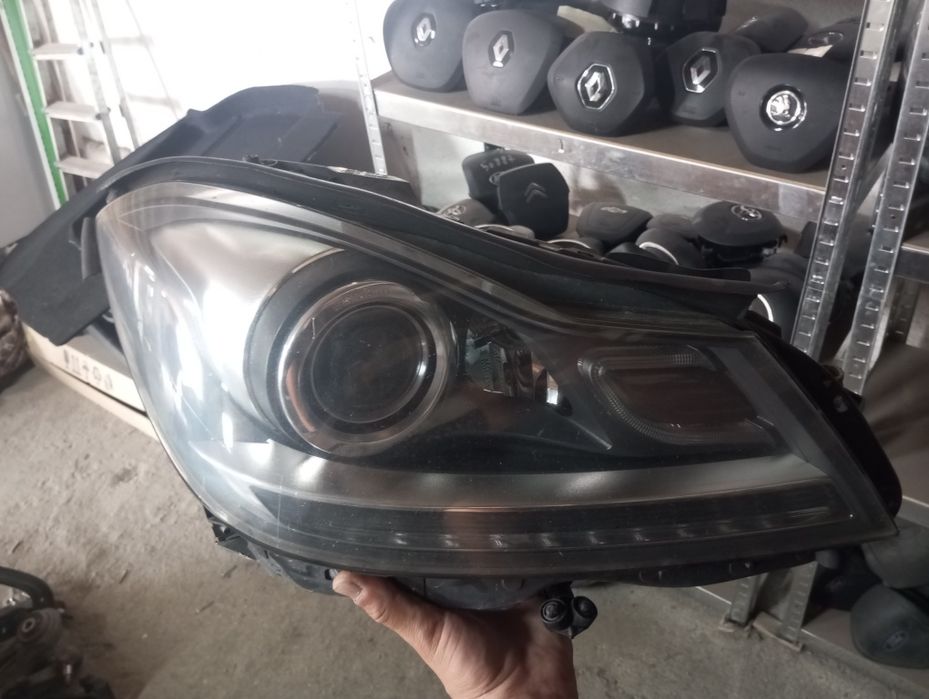 Фарове мерцедес Ц класа w204 фейс фарове mercedes w204 face