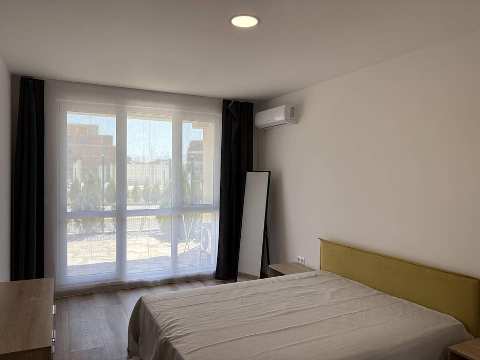 Дава се под наем Двустаен апартамент в Бургас, Сарафово - 69 кв.м за 561 € - Снимка #3