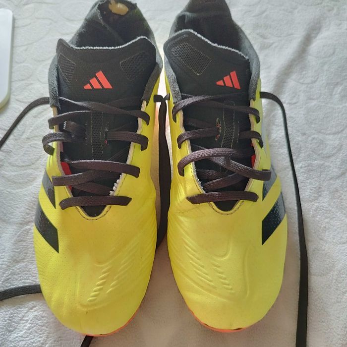 Бутонки Adidas Predator