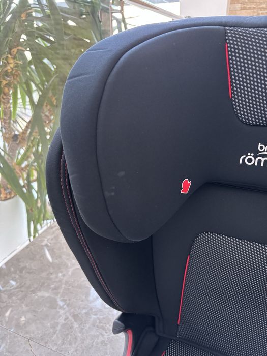 Детски стол за кола Britax Romer Kidfix III, M 15-36 kg, с ISOFIX