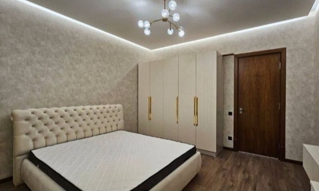 Поклейка обоев Ремонт квартир