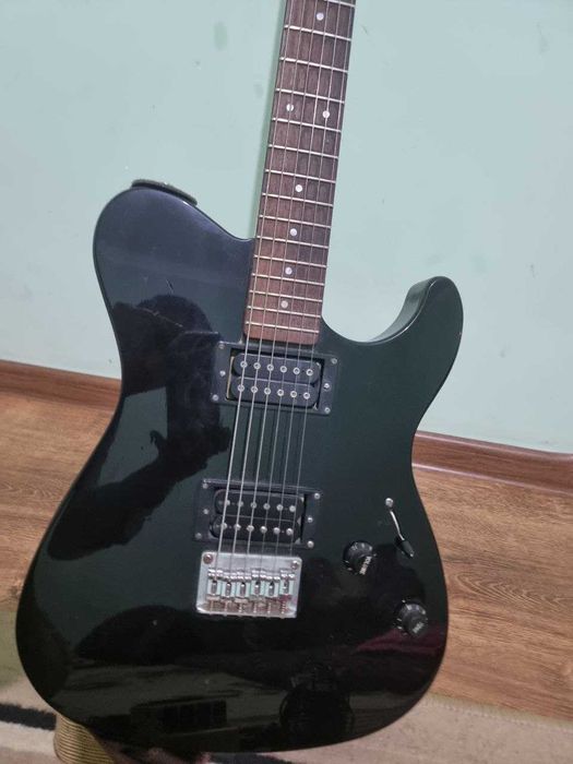 продам Электрогитара YAMAHA