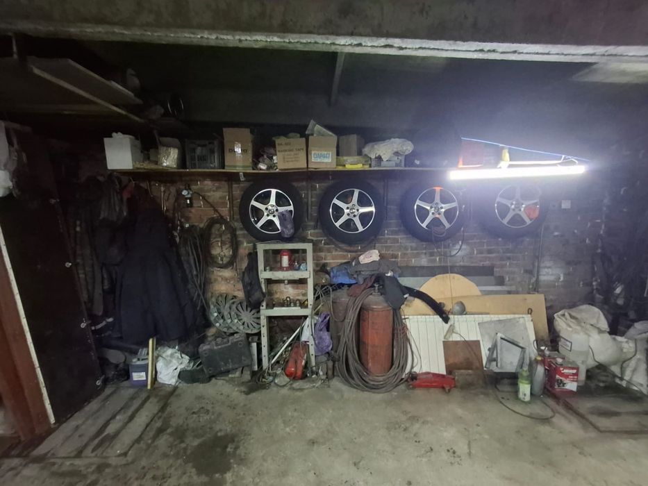 Продам гараж 6*4