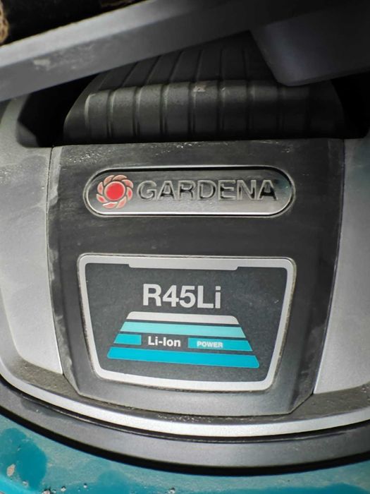 Robot tuns gazon iarba 450 MP NOU GARDENA R45LI cu statie incarcare