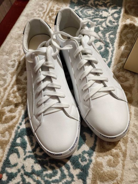 Кроссовки мужские новые