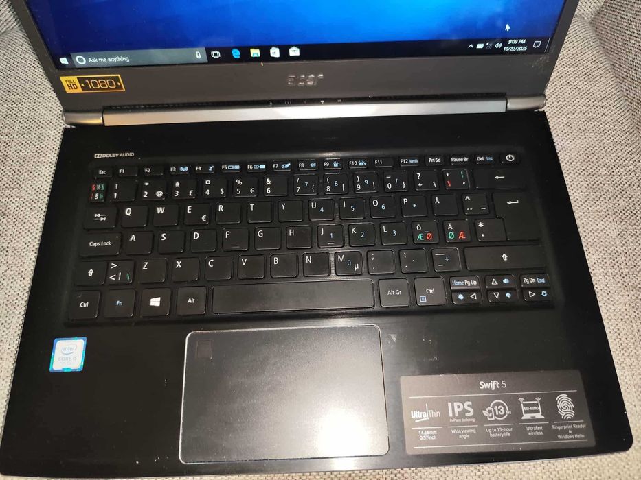 Laptop Acer Swift 5, I5 gen7, 8Gb Ram, ssd240Gb, Garantie! Schimburi.
