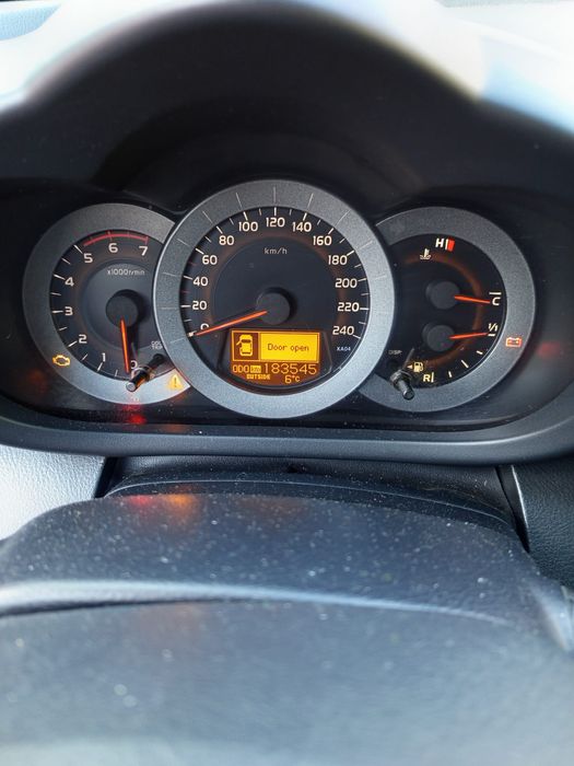 Vând Toyota RAV4  diesel an 2007 CC 2200 136 CP