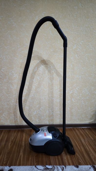 Пылесос lg V-C3E51ND 1500W