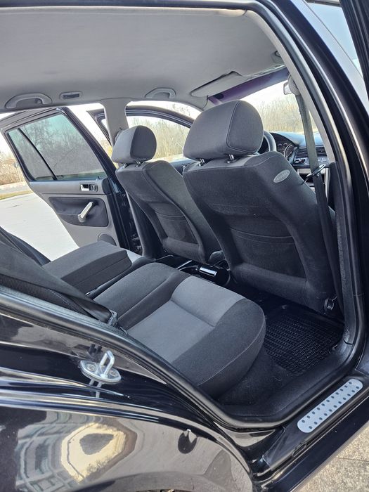 Vw golf 1.6i impecabil an 2003