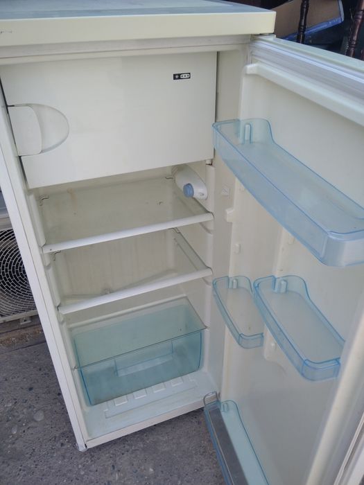 Холодильник Холодильник