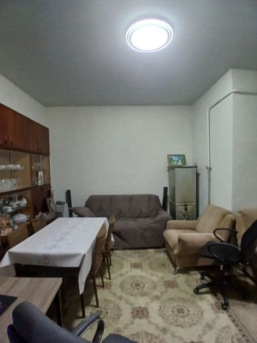 Продаётся 2-х комнатная