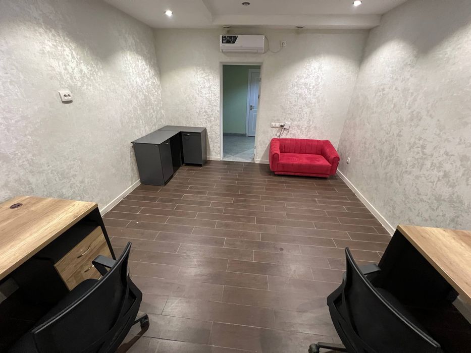 Аренда под офис 20м2, С Мебелью! 2 минут от метро Шахристан 250y.e