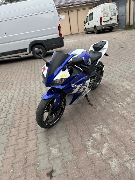 Yamaha YZF R125 2011