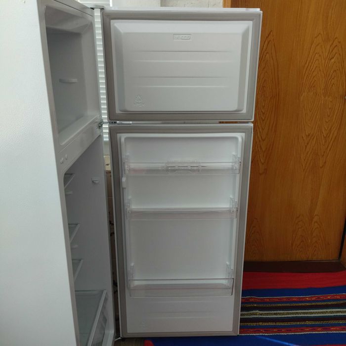 Хладилник - с камера