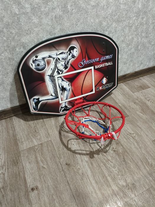 Баскетбольный щит с кольцом