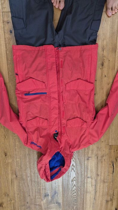 Geaca si pantaloni snowboard Burton