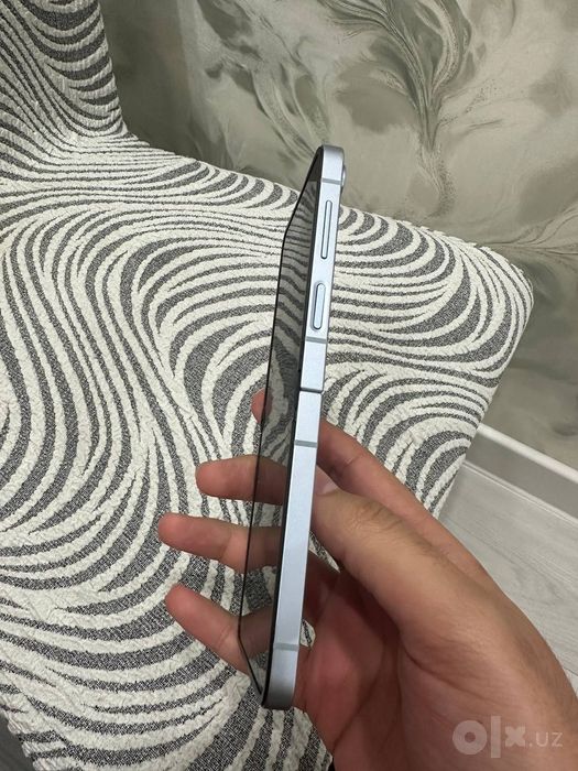 Samsung flip 6 ..