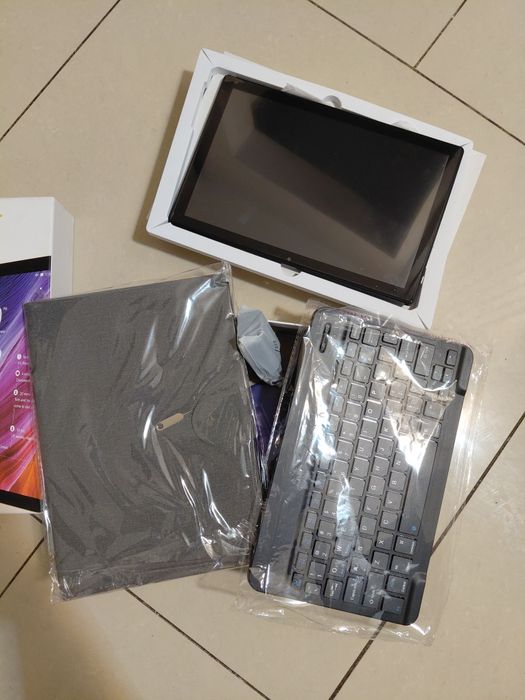 Tableta pc noua in cutie