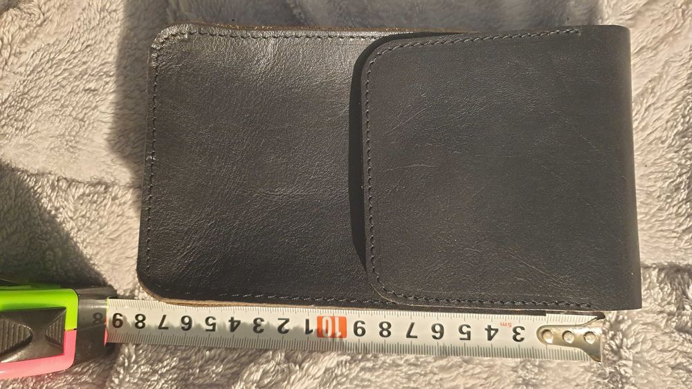 2 бр. кожени чантички за колан