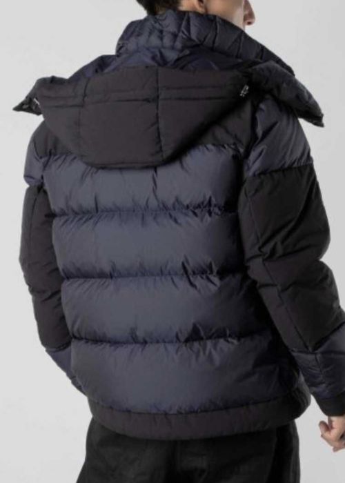 Geaca Moncler marimea 7(3xl/4xl)