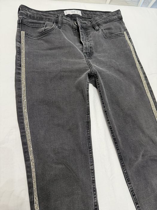 Продаются джинсы Mango