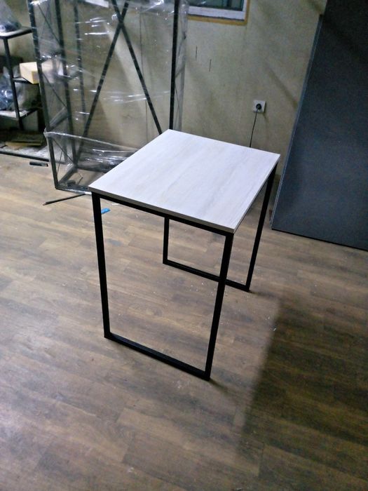 Stol loft ( parta ) sotiladi oʻlchamlari 60/50/75