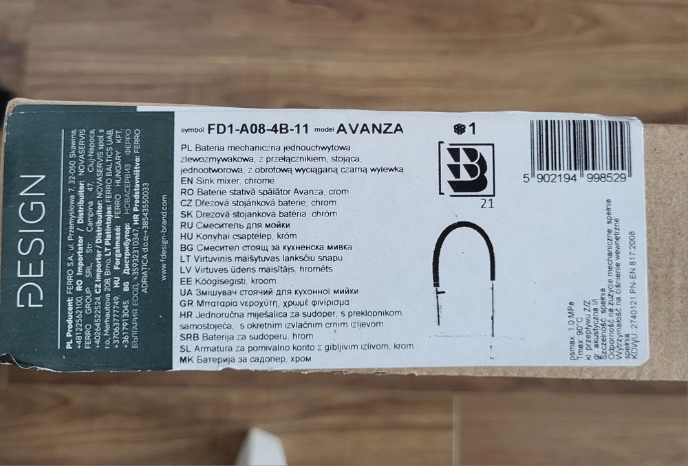 Baterie bucatarie cu spalator cu pipa elastica, crom