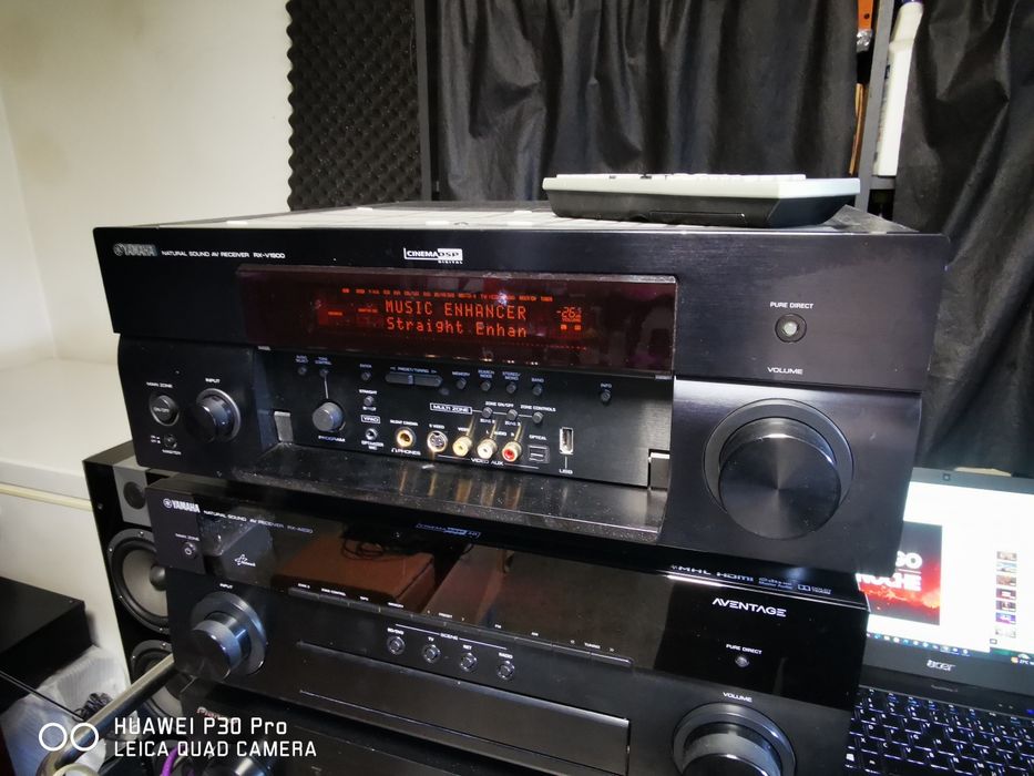 Amplificator, receiver av 7.1 Yamaha RX V1900 cu telecomanda originala.